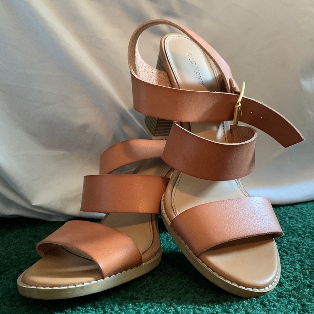 Old Navy Cognac Faux Leather Strappy Chunk Block Heels
